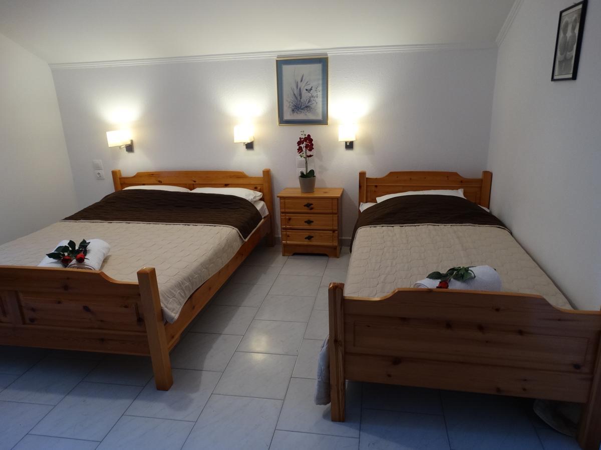 Christakos Apartments Vrasná Екстериор снимка